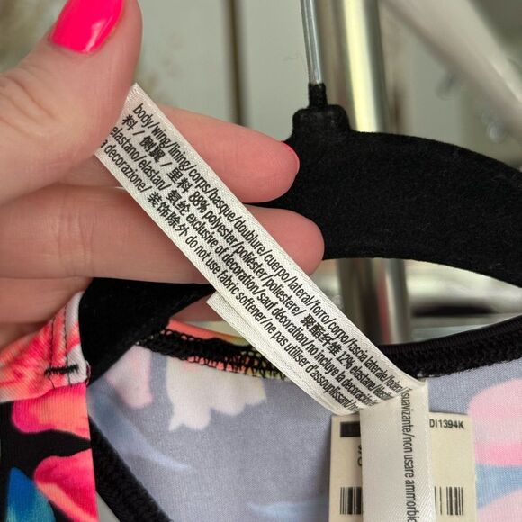 PINK Victoria's Secret Black Tropical Keyhole Gym To Swim Sports Bra - Picture 9 of 11